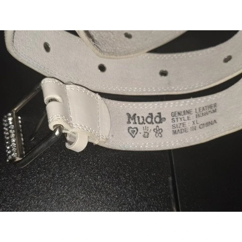 Mudd Womens White‎ Genuine Leather Rhinestone Buckle Belt Size XL Style B385M